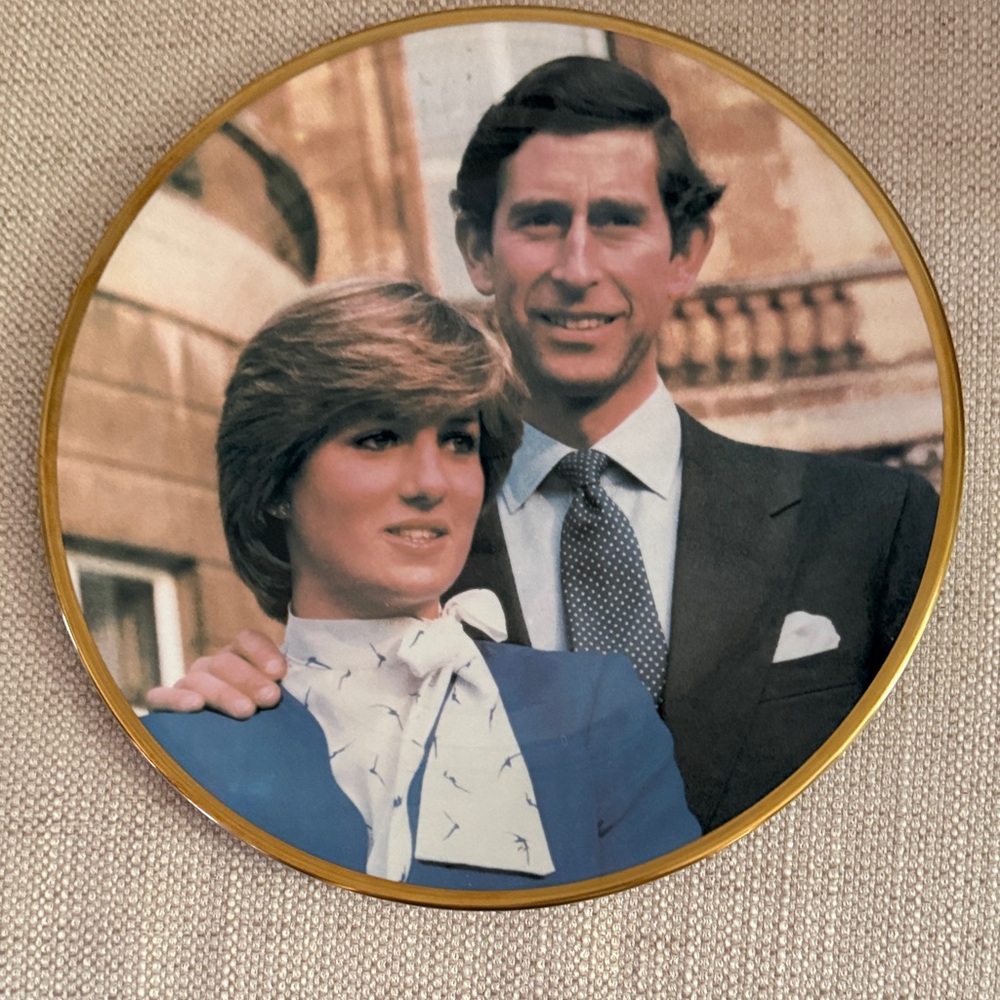 Royal Betrothal 1981 Commemorative Plate with Gold Trim